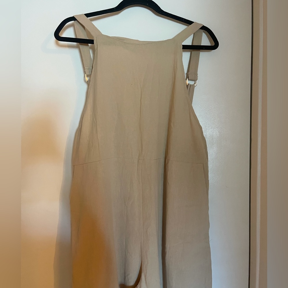 Super cute linen backless pant romper size XL